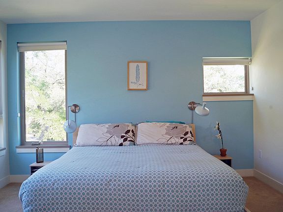 Master Bedroom w 5 Pc Bath