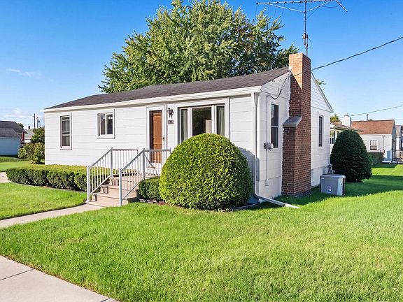 2nd image of 2618 Lincoln AVENUE