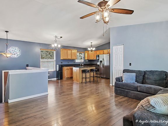 5th image of 24903 W Oak Ave