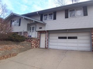 3012 Cheyenne Blvd, Sioux City, IA 51104