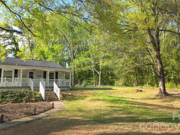 515 N Chapel St, Landis, NC 28088