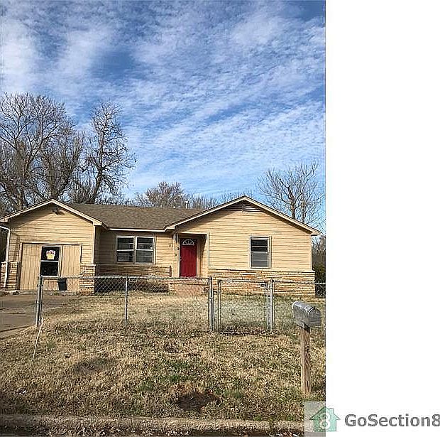 Large, Fenced Yard