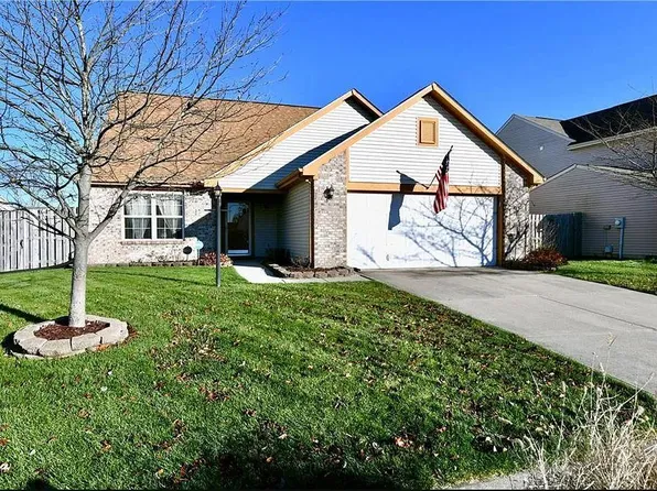5225 Montavia Ln, Indianapolis, IN 46239