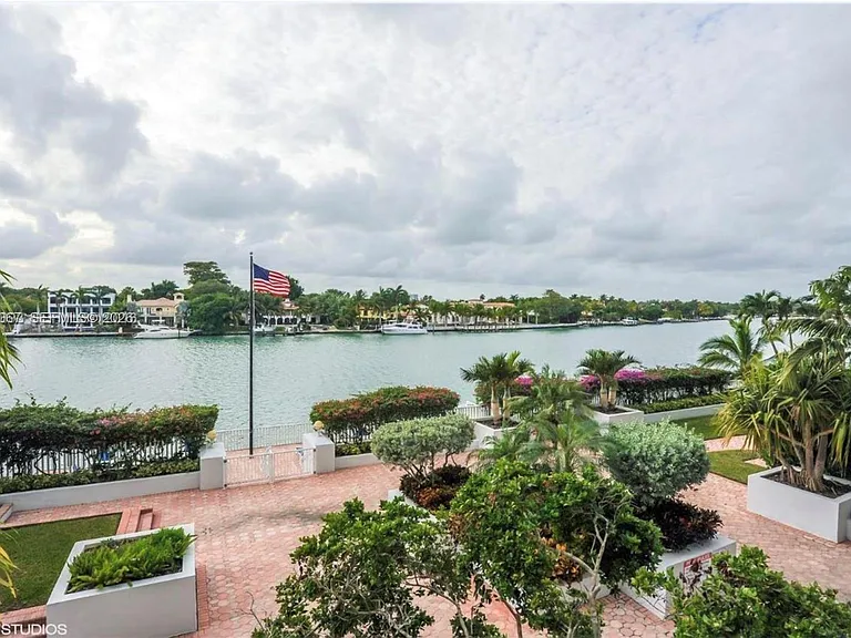 5700 Collins Ave #3H — Photo 10