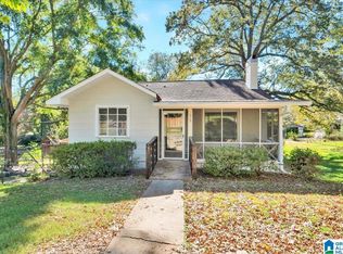 915 8th Ave, Midfield, AL 35228