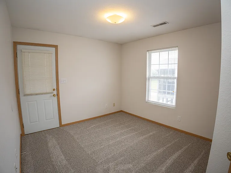 127 Ventura Ave #A — Photo 11