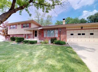124 S Elder Ln, Decatur, IL 62522