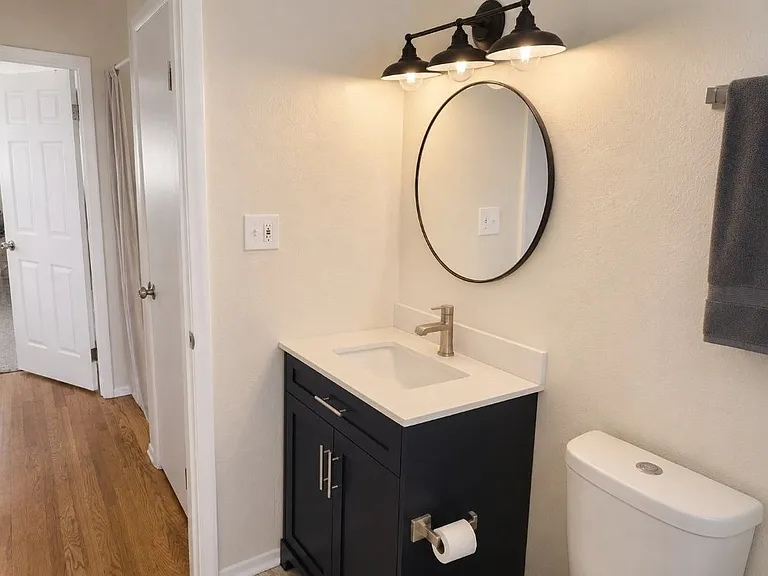 4119 N Chestnut St — Photo 11