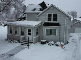 109 S Walnut St, Franklin Grove, IL 61031