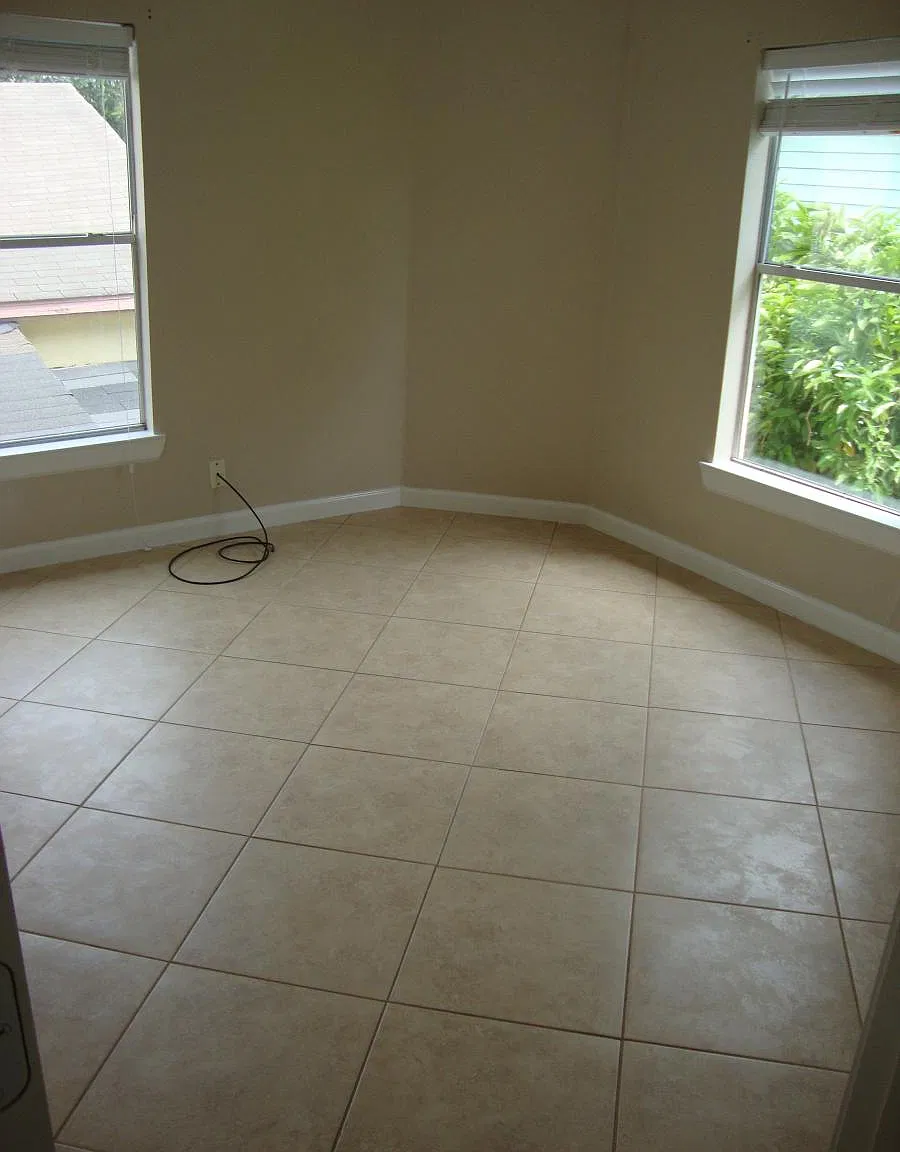 1 bed, 750 sqft, $1,150 — Photo 4