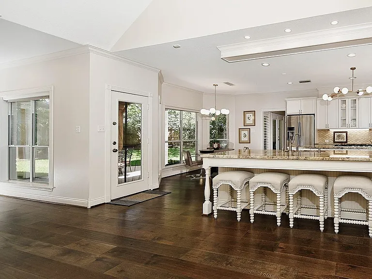 15 Carriage Pines Ct — Photo 5
