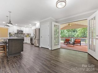 4114 Brookview Dr, Charlotte, NC 28205