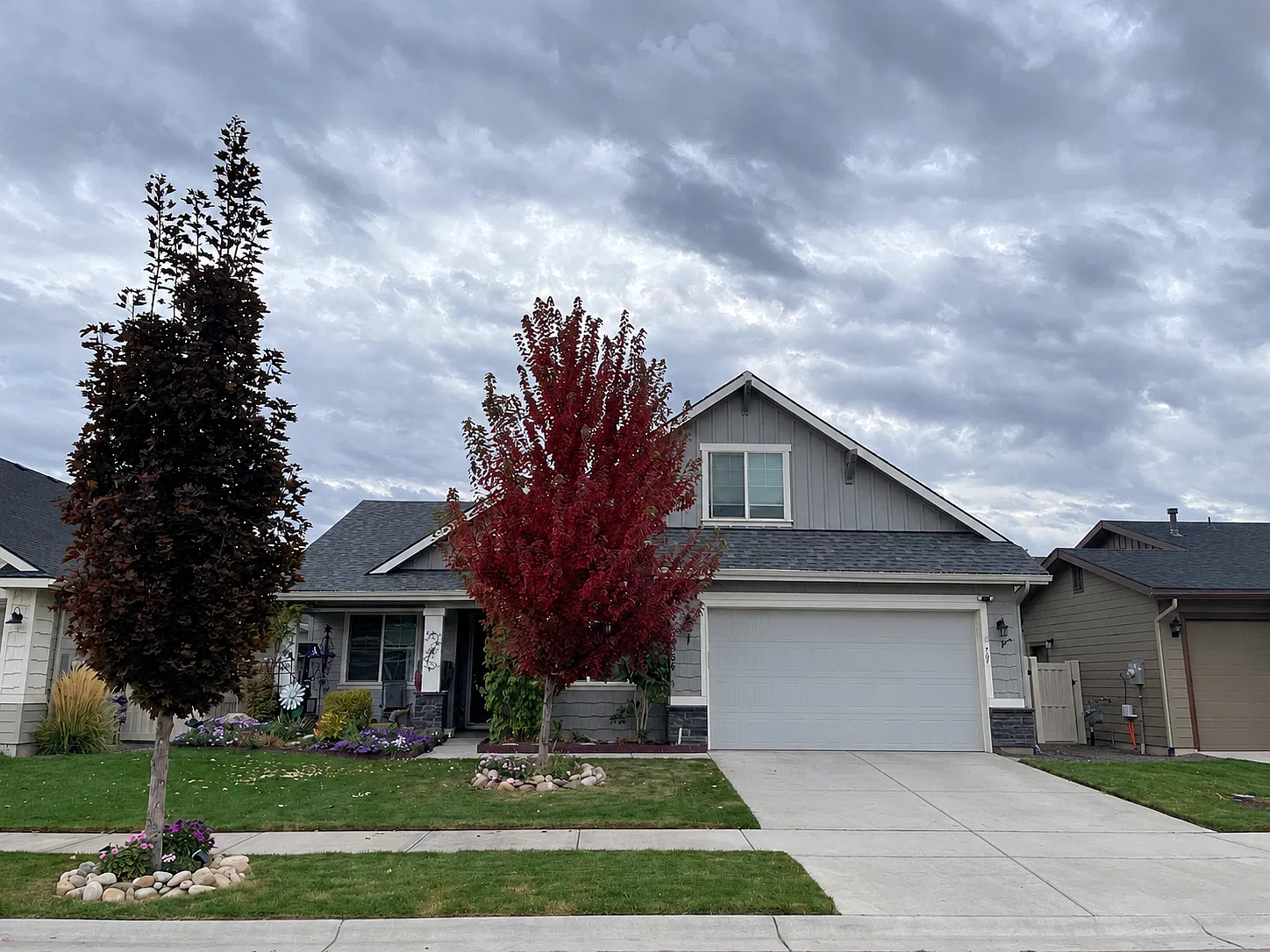 4 bed, 2207 sqft, $3,100 — Photo 1