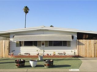 260 Santa Lucia Dr, Hemet, CA 92543