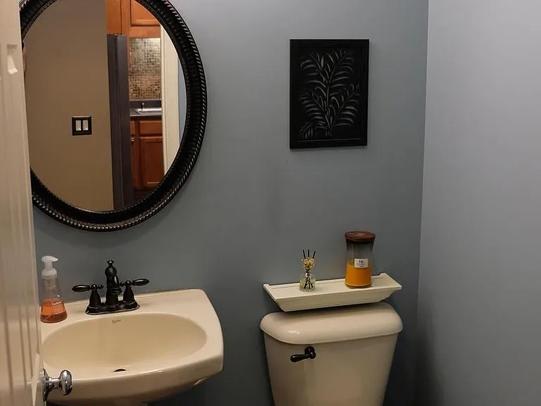 100 Parker Ave #12 — Photo 18