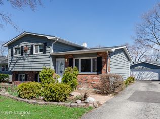 675 Pierce Ct, Grayslake, IL
