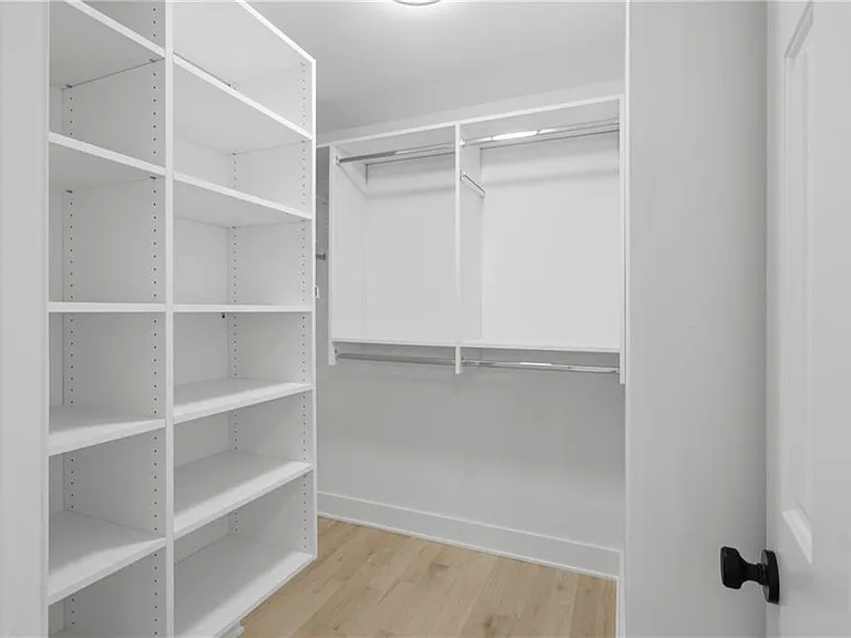 230 Pinebridge Ct — Photo 27