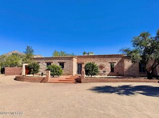 6938 N Orange Grove Cir, Tucson, AZ 85704