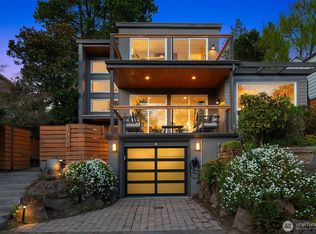 1030 Washington Place E, Seattle, WA 98112