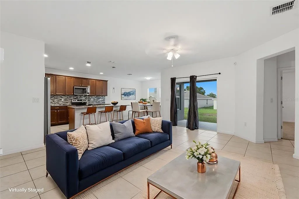 4 bed, 2.0 bath, 1767 sqft, $2,000 — Photo 4