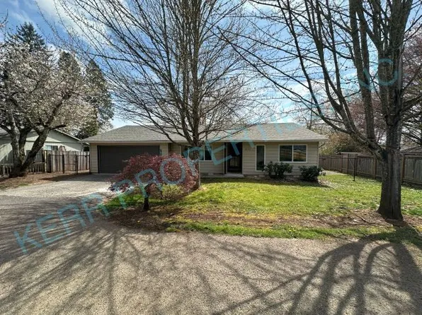 18138 Seaman Ave, Sandy, OR 97055