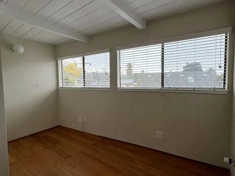 228 Treasure Island Dr — Photo 11
