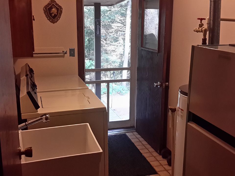2nd image of 1034 Brian Dr