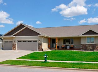 1031 Valley Vue Dr, Onalaska, WI 54650