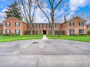 51 Winchester Pl APT D, Dayton, OH 45458