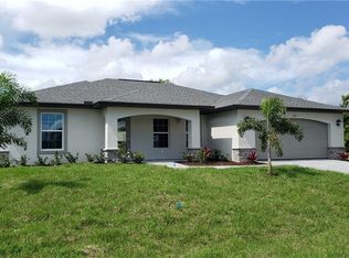 2702 SW 2nd Ct, Cape Coral, FL 33914