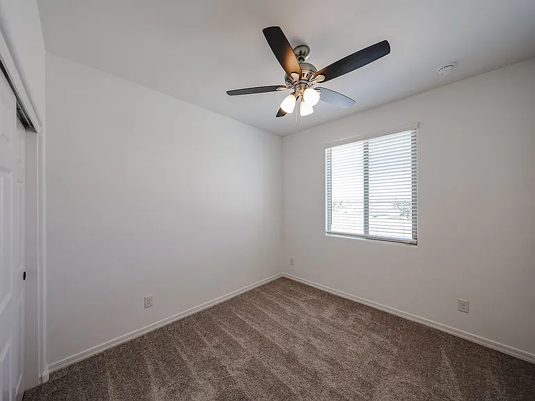 5633 W McNeil St — Photo 9