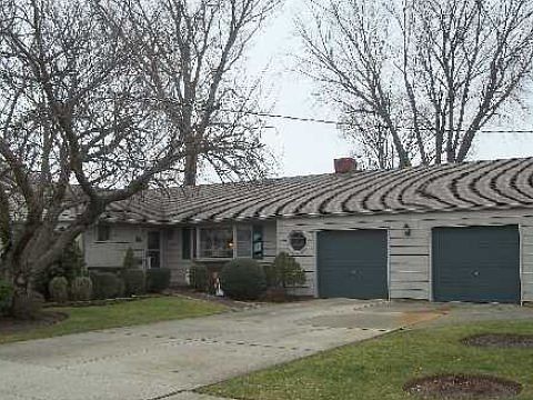 1st image of 146 Massapequa Ave