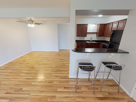 3rd image of 1125 N Sherman Dr APT 1