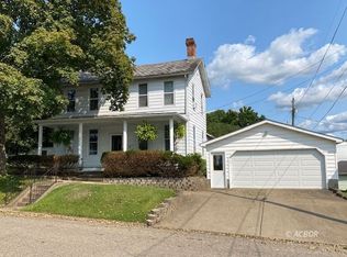 159 N 3rd St, McConnelsville, OH 43756