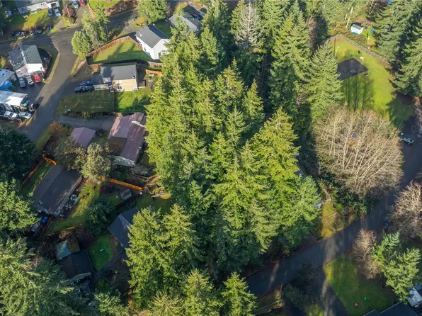 140 NE Santa Maria Lane, Belfair, WA 98528
