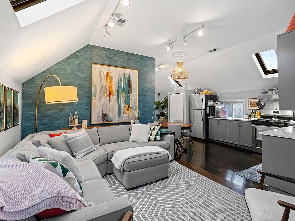 1st image of 2518 N Campbell Ave APT 3