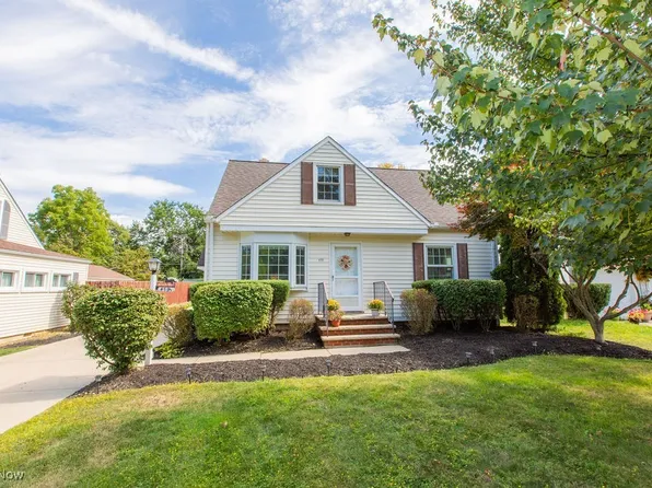 4791 Willoughcroft Rd, Willoughby, OH 44094