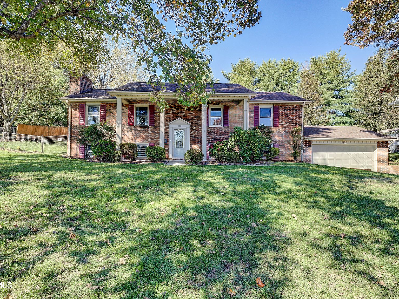 700 Hollyhill Rd, Johnson City, TN 37604 | Zillow
