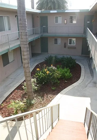 95 Ann Street Courtyard_11262012
