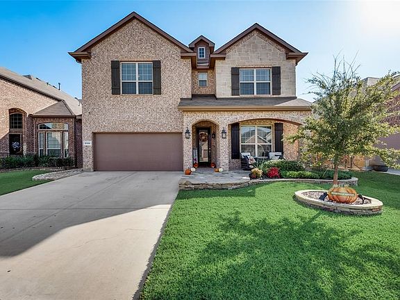 2nd image of 5104 Dominica Ln