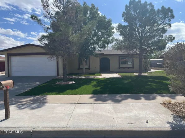 15320 Woodhill Ct, Horizon City, TX 79928