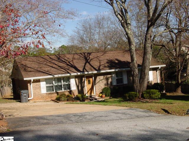 1st image of 109 Greenfield Dr