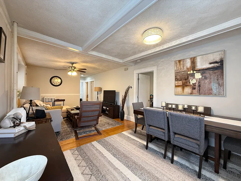 28-30 Templeton Pkwy #1