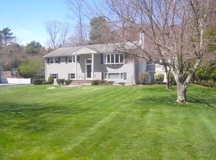6 Ledgetree Rd, Medfield, MA 02052