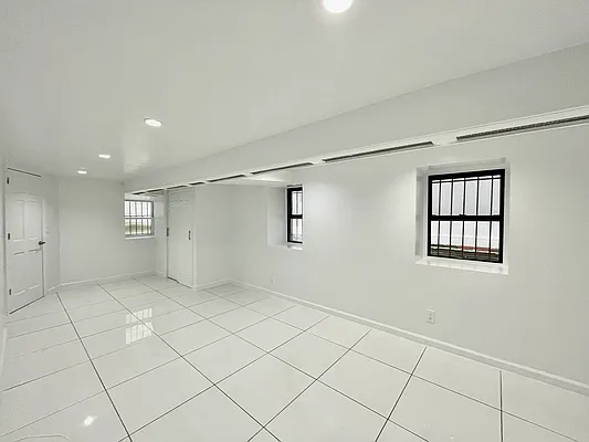 Rented by Highline Residential | media 33