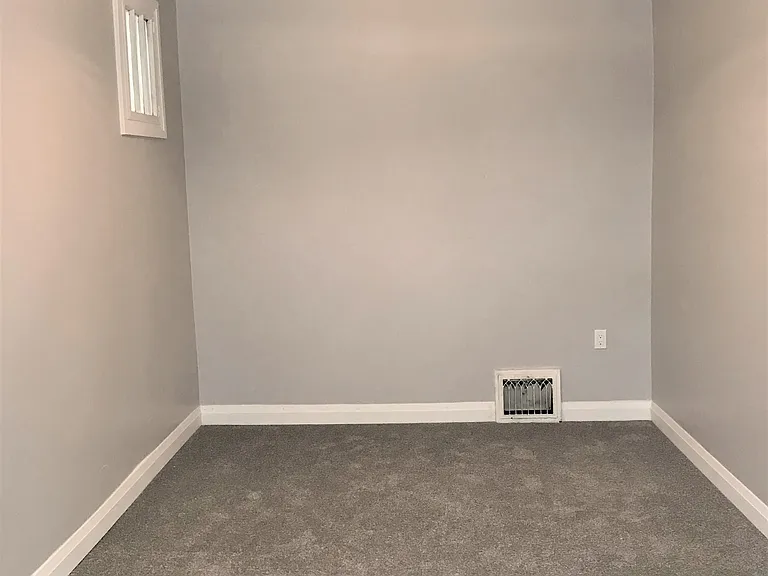 15 Euclid Ave — Photo 8