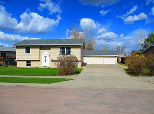 4510 Patriot Ln, Rapid City, SD 57701