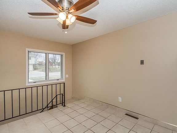 4th image of 5601-5603 SW 7th St