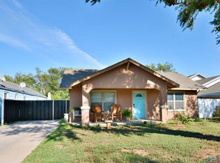 1311 Gidding, Clovis, NM 88101