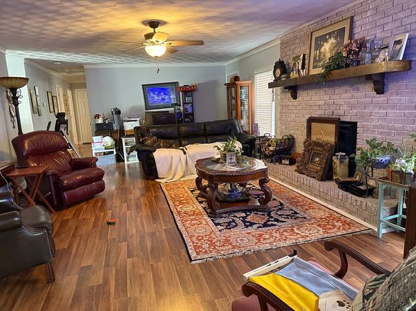 127 Holly Cir